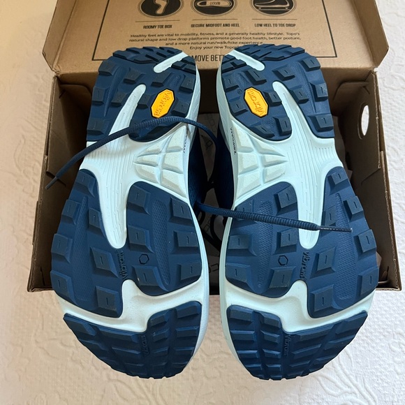 NIB! Topo Ultraventure 3 trail running shoes size 7W WIDE roomy toe box - Picture 5 of 9